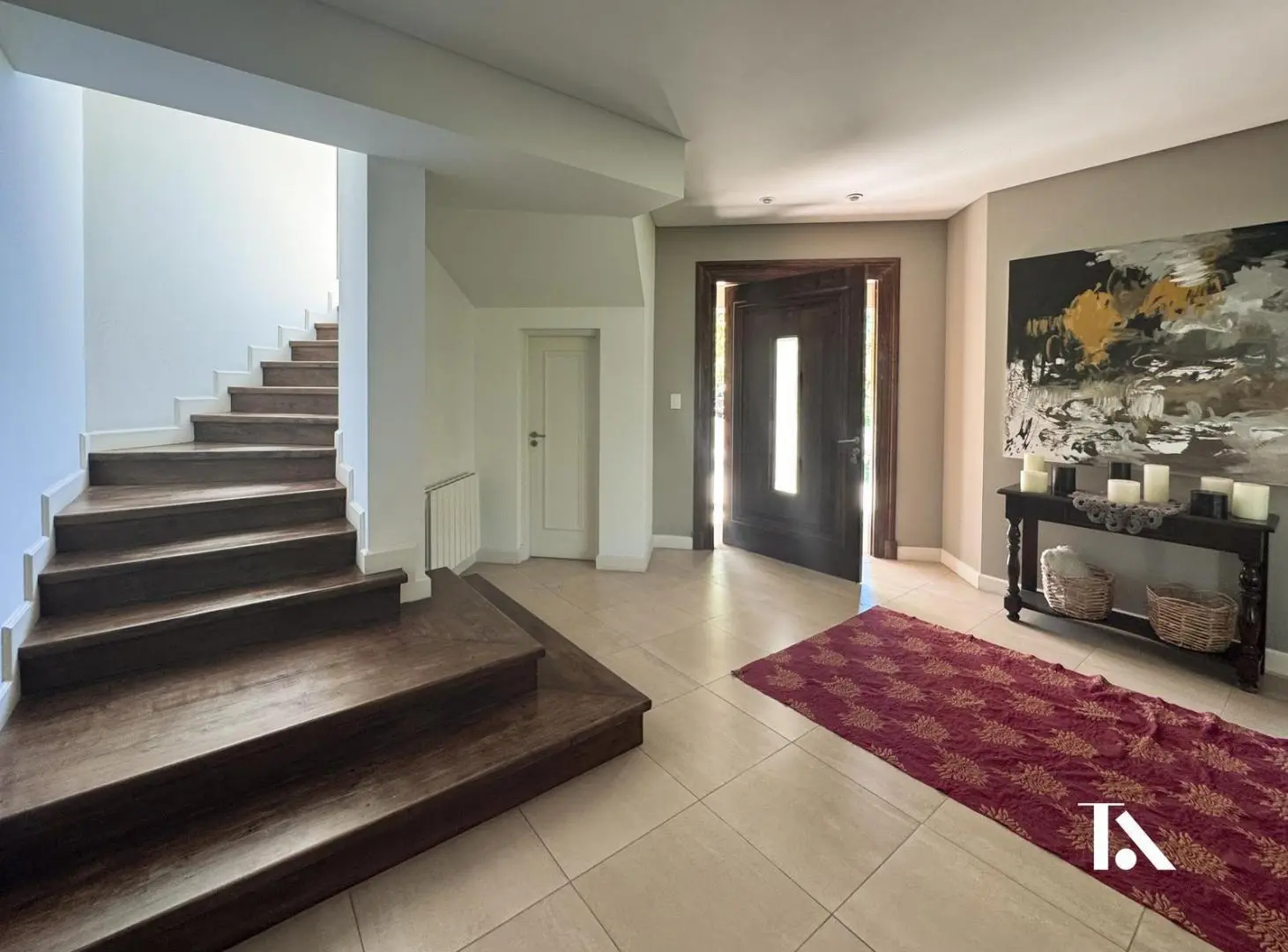 CASA- VENTA- 03 DORM. - Bº RINCÓN DE ARAOZ- CHACRAS DE CORIA 2