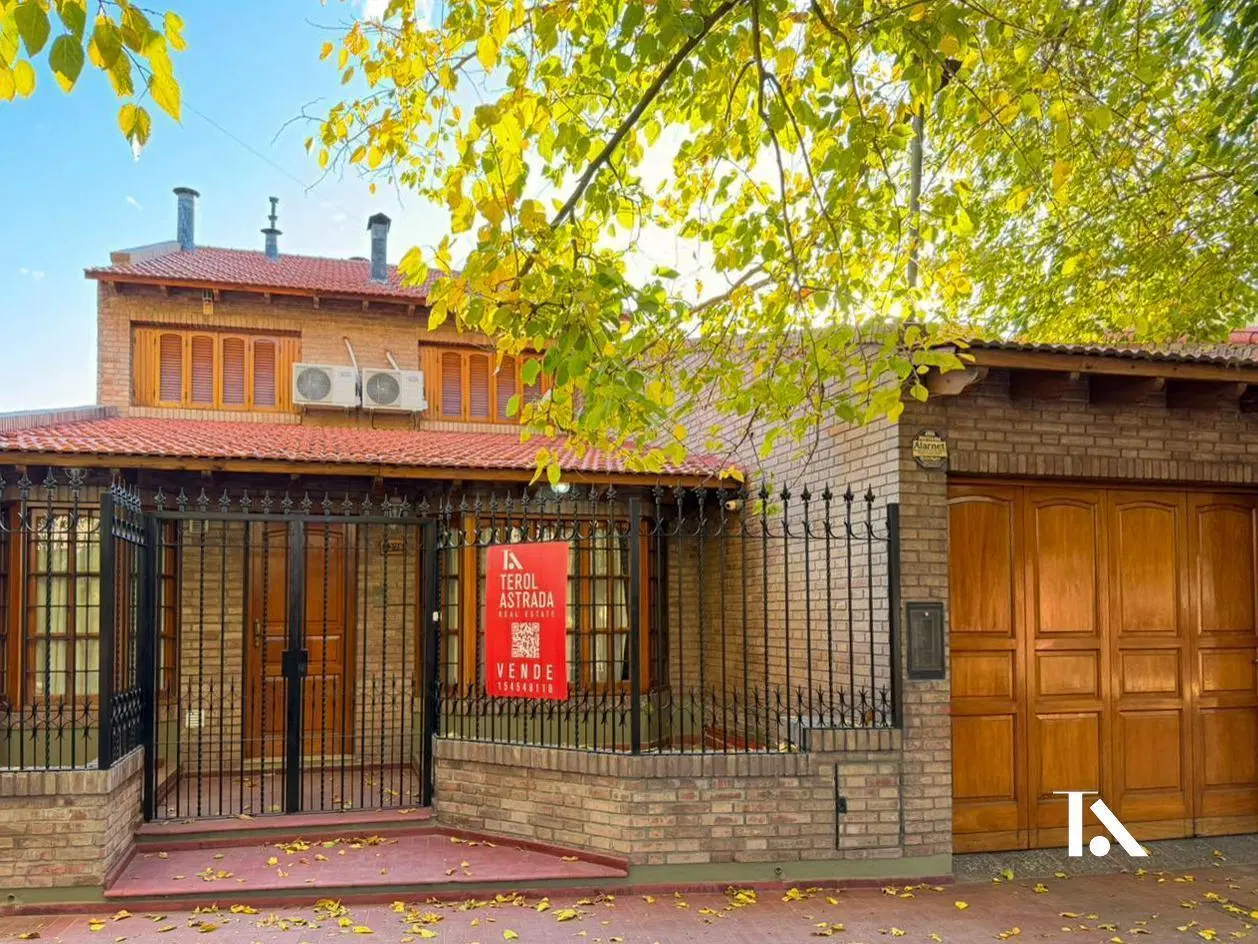CASA- VENTA- 4 DORM- CUARTA SECCIÓN- CIUDAD- MENDOZA 5