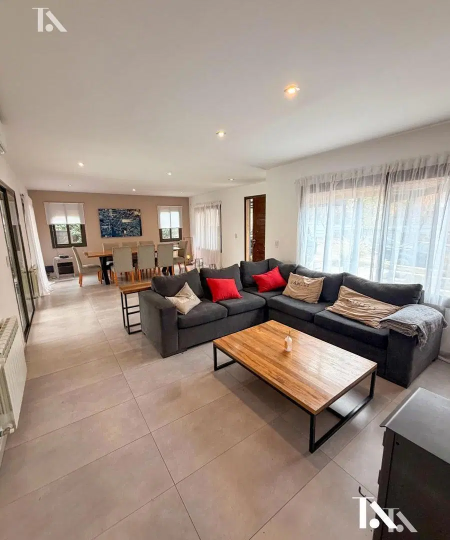 CASA-VENTA-3 DORMITORIOS-B° ALTOS DEL CHALLAO-CHALLAO-LAS HERAS -MENDOZA 4