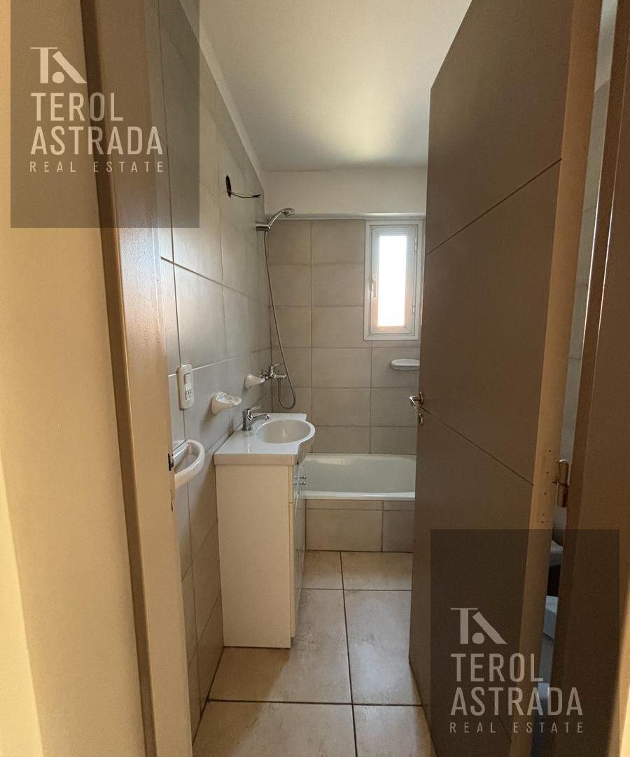 Foto de DEPARTAMENTO ALQUILER 1 DORMITORIO ESCRITORIO, CALLE PATRICIAS, imagen 4