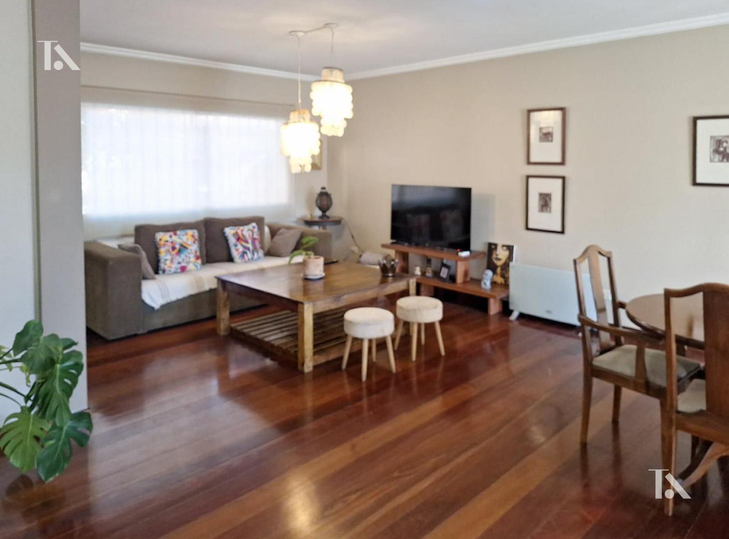 Foto de CASA- VENTA- 4 DORMITORIOS- SEXTA SECCION-CIUDAD-MENDOZA, imagen 5