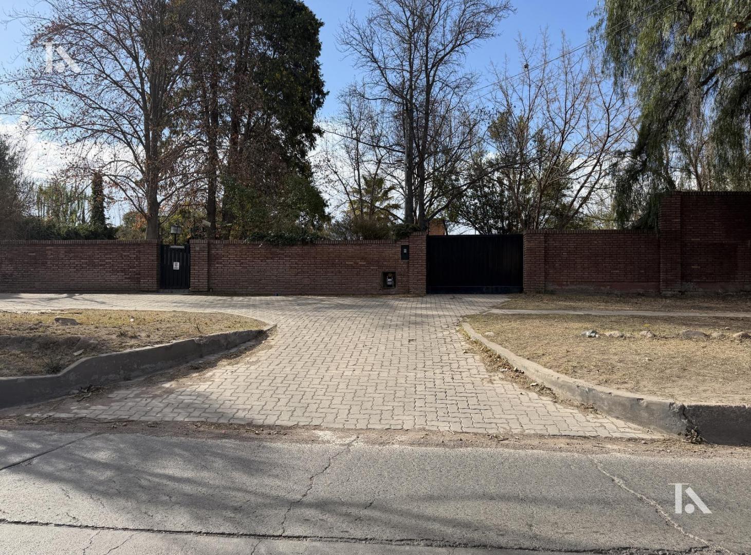 Foto de VENTA CASA 5 DORMITORIOS CHACRAS DE CORIA, LUJAN DE CUYO, MENDOZA, imagen 1