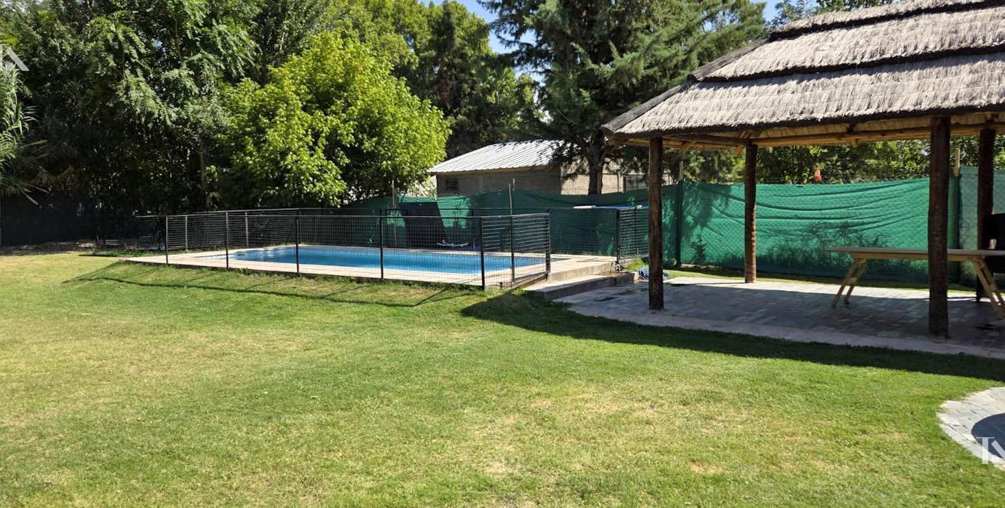 Foto de CASA EN VENTA-2 DORMITORIOS-CALLE TERRADA-PERDRIEl-MENDOZA, imagen 3