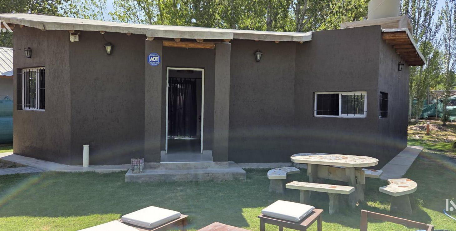 Foto de CASA EN VENTA-2 DORMITORIOS-CALLE TERRADA-PERDRIEl-MENDOZA, imagen 2