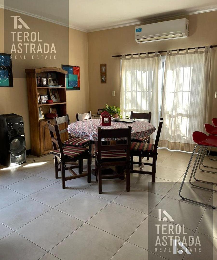 Foto de CASA- VENTA- 5 DORMITORIOS - CALLE LAPRIDA - LA PUNTILLA - LUJÁN DE, imagen 4