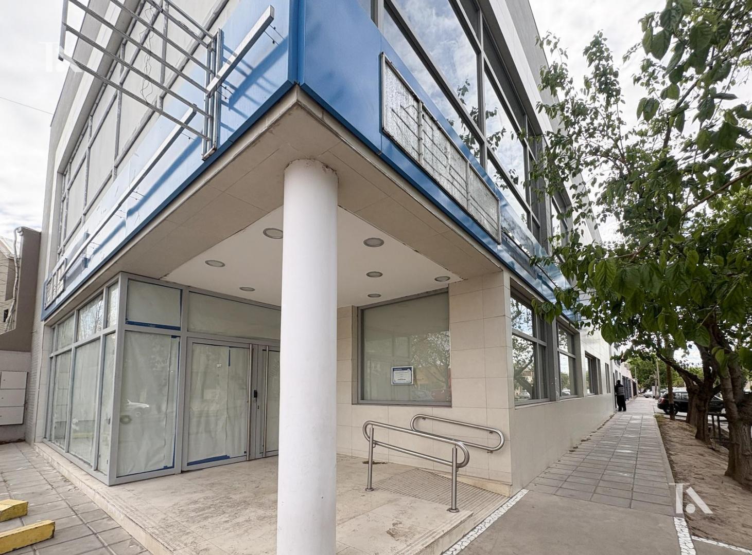 Foto de Venta Local Comercial calle Azcuenaga, imagen 1