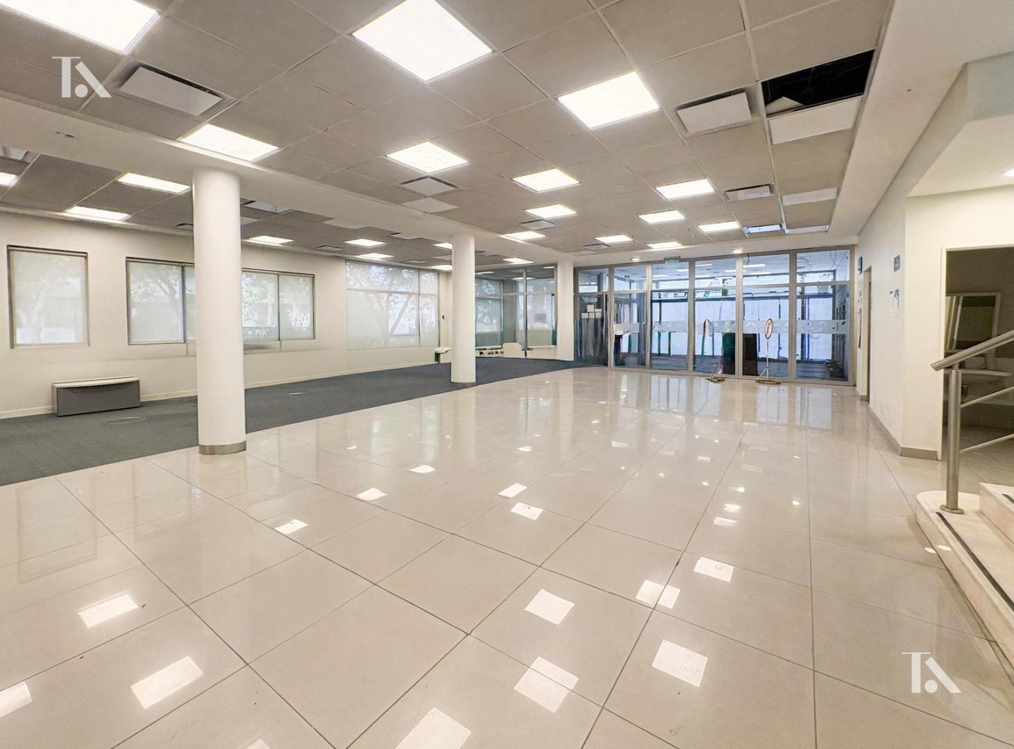 Foto de Venta Local Comercial calle Azcuenaga, imagen 3