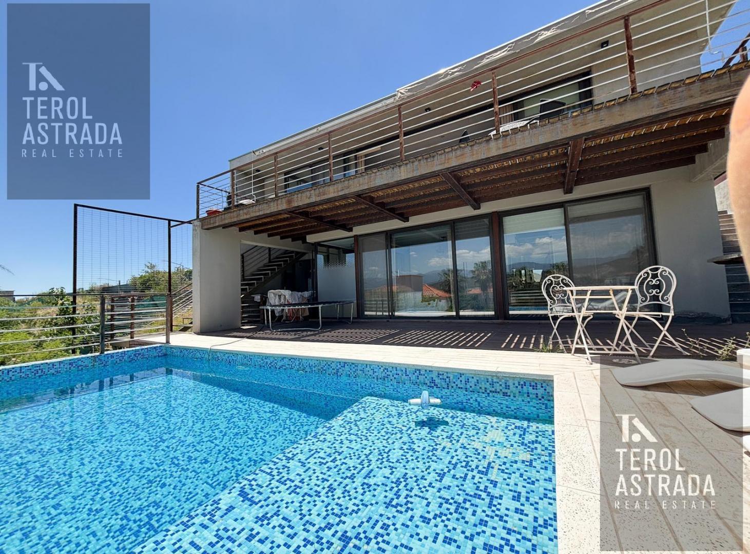 Foto de 2 CASAS conectadas por el jardín - VENTA - EXCEPCIONALES VISTAS A LA, imagen 2