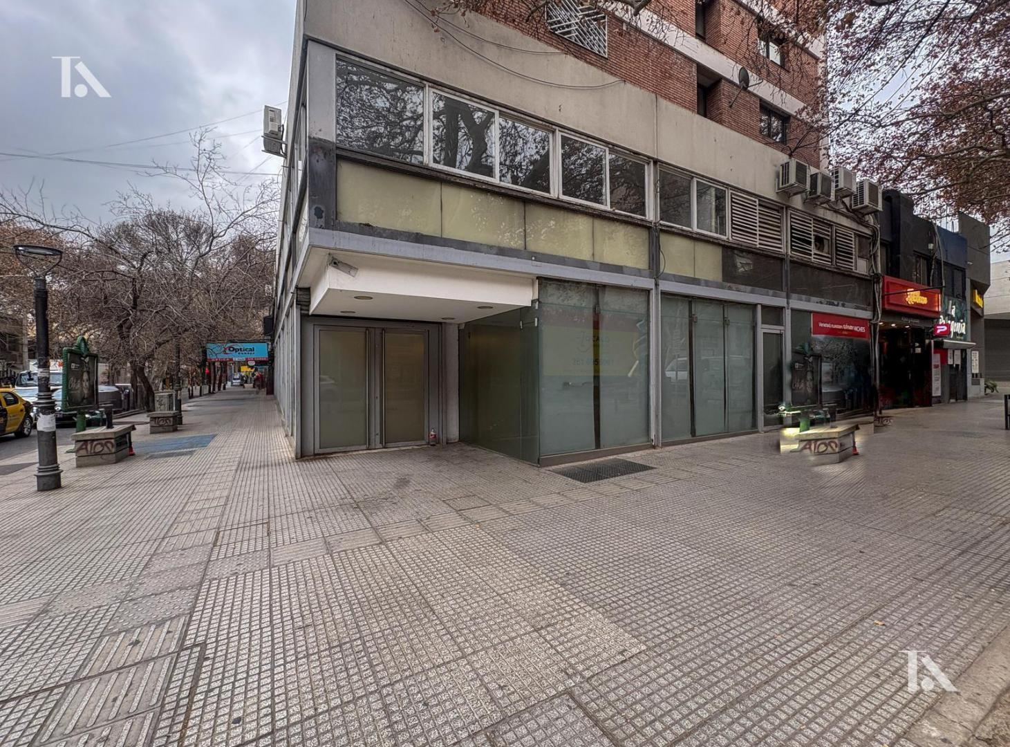 Foto de LOCAL - VENTA- SAN MARTÍN Y ALEM- CIUDAD- MENDOZA, imagen 1