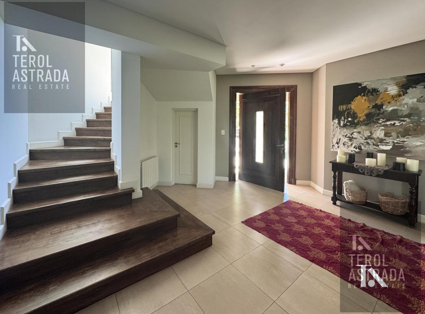 Foto de CASA - VENTA - 3 DORMITORIOS - BARRIO RINCÓN DE ARAOZ - CHACRAS DE, imagen 3