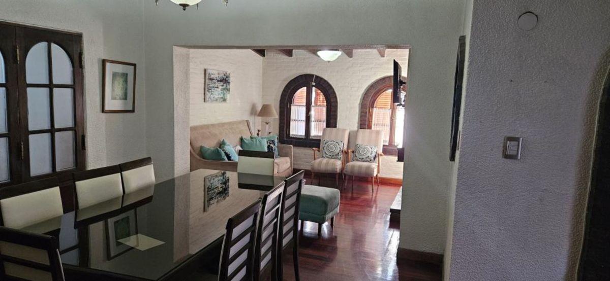 Foto de BOURGUET PROPIEDADES VENDE ESPECTACULAR CASA EN BARRIO BANCARIO!!!, imagen 5