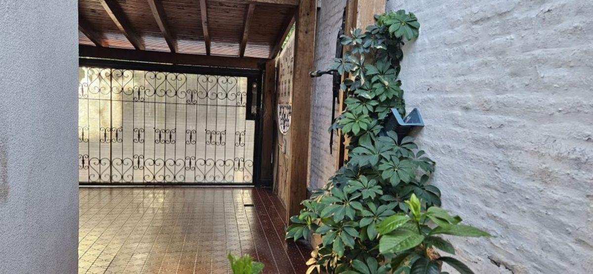 Foto de BOURGUET PROPIEDADES VENDE ESPECTACULAR CASA EN BARRIO BANCARIO!!!, imagen 3