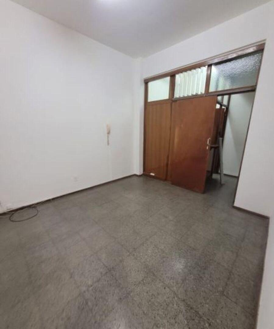 Foto de BOURGUET PROPIEDADES VENDE OFICINA EN EL EDIFICIO LA MICELA, COLON N°, imagen 2