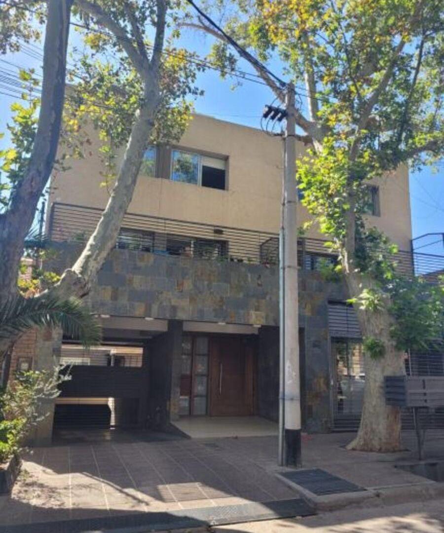 BOURGUET & OROZCO PROPIEDADES VENDE DEPARTAMENTO A CUADRAS DEL CLUB ANTONIO TOMBA Y COLEGIO RAINBOW
