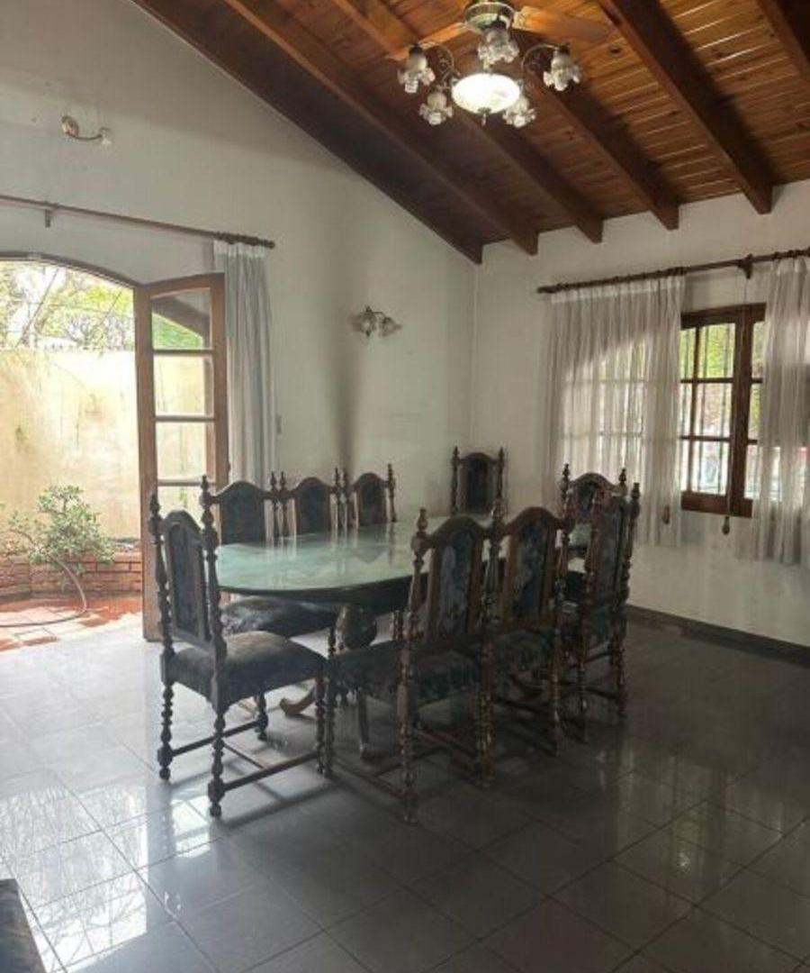 Foto de BOURGUET & OROZCO PROPIEDADES VENDE CASA ESQUINA EN GODOY CRUZ – IDEAL, imagen 5