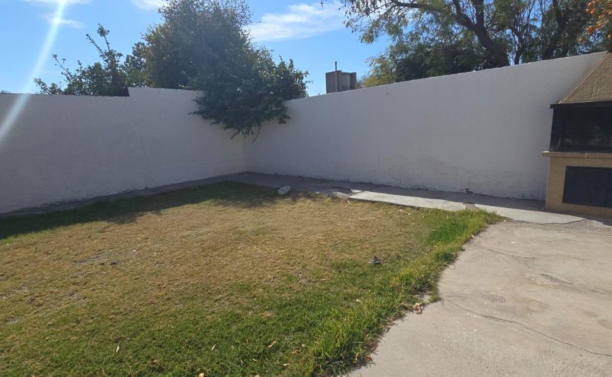 Apta Crédito - Casa y Local Comercial (En Calle Comercial - Residencial) 3