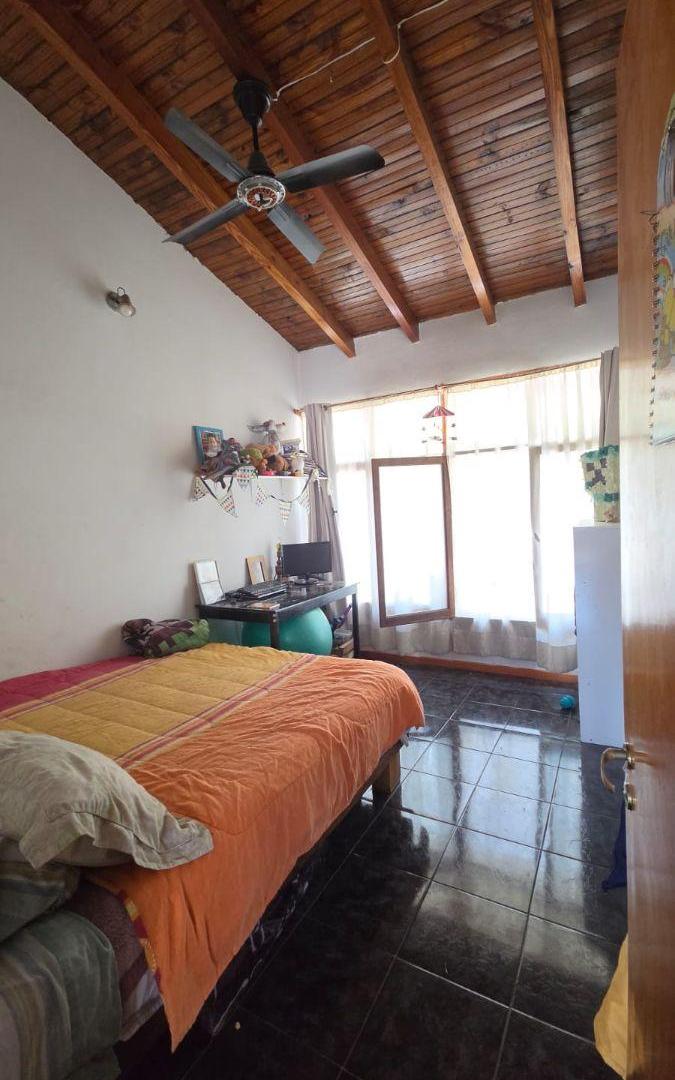 Foto de AMPLIA CASA DE 4 DORMITORIOS A TRES CUADRAS DE CALLE SAN MARTÍN., imagen 5
