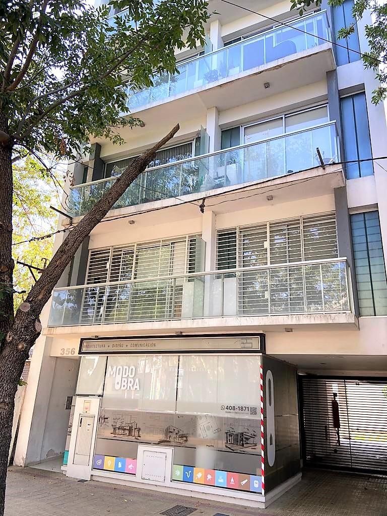 Venta Departamento 2 Dorm. con Balcon en Calle 18 E/39 y 40, La Plata 1