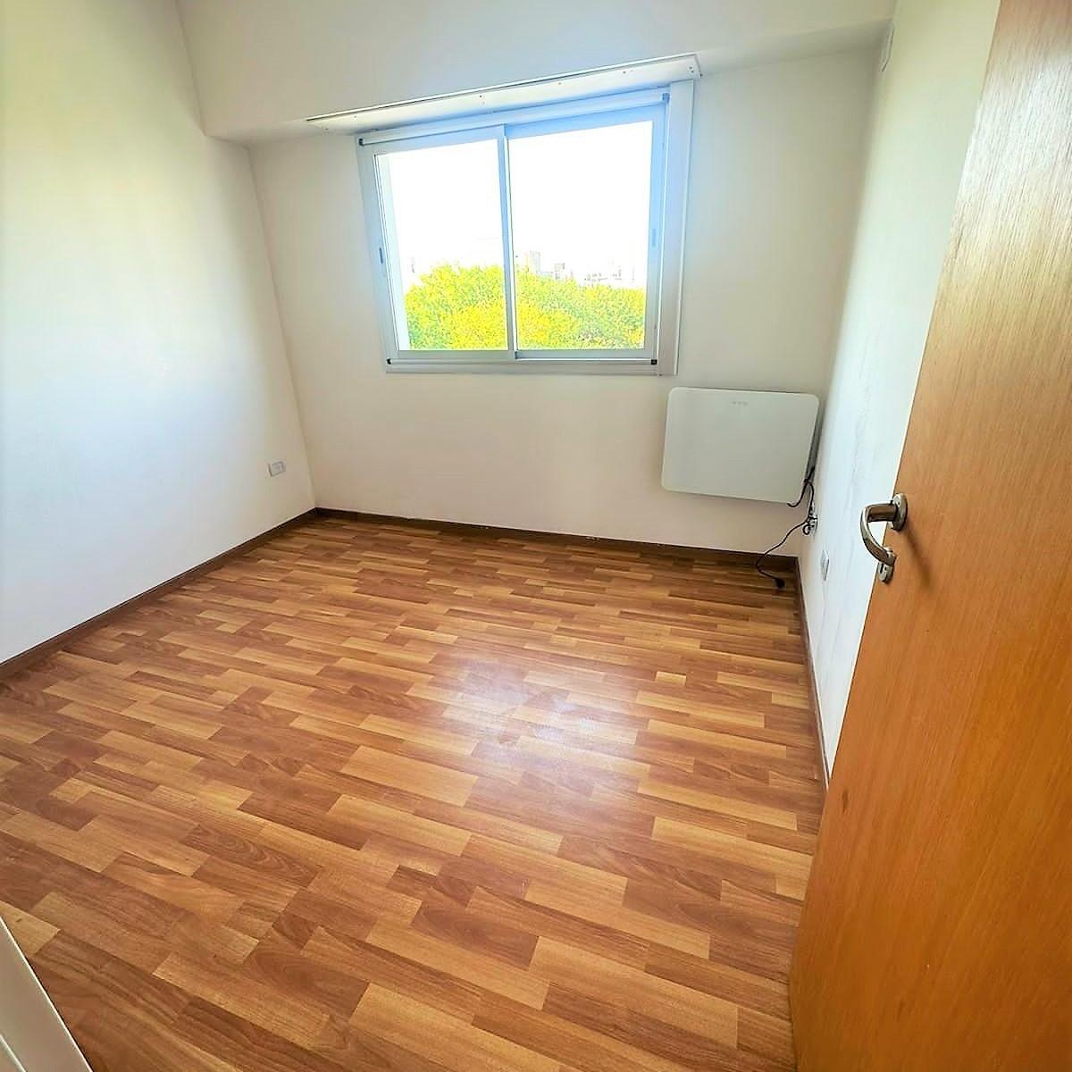 Venta Departamento 2 Dorm. con Balcon en Calle 18 E/39 y 40, La Plata 2