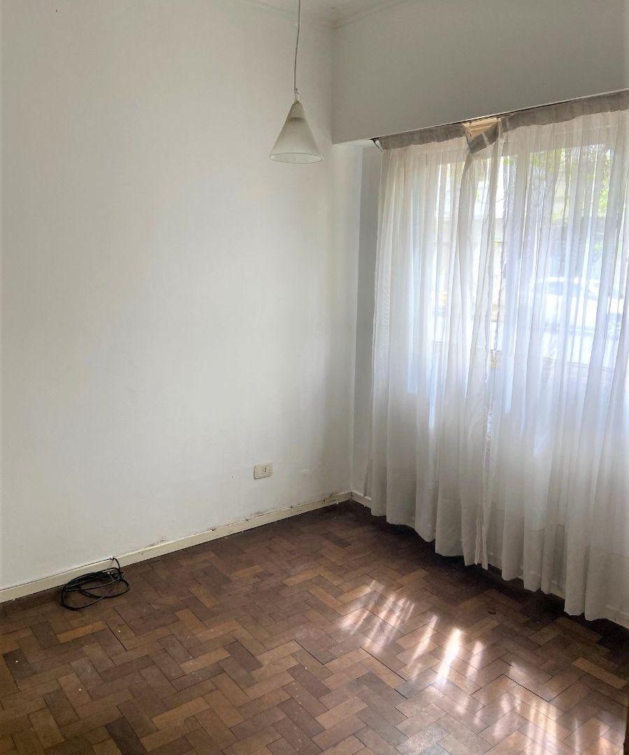 Foto de Departamento de 2 dormitorios c/patio en calle 10 entre 42 y 43, La, imagen 3