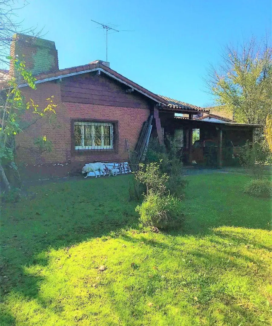 Casa en Camino Gral. Belgrano entre 510 y 511, Gonnet, La Plata. 3