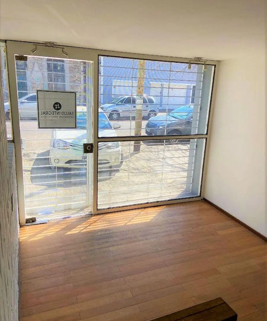 ALQUILER COMERCIAL Casa de 3 dormitorios en calle 12 esquina 41, La Plata 4