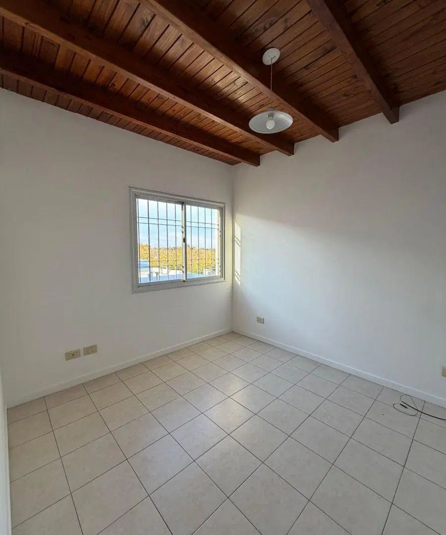 Villa Azcuénaga Sur 5