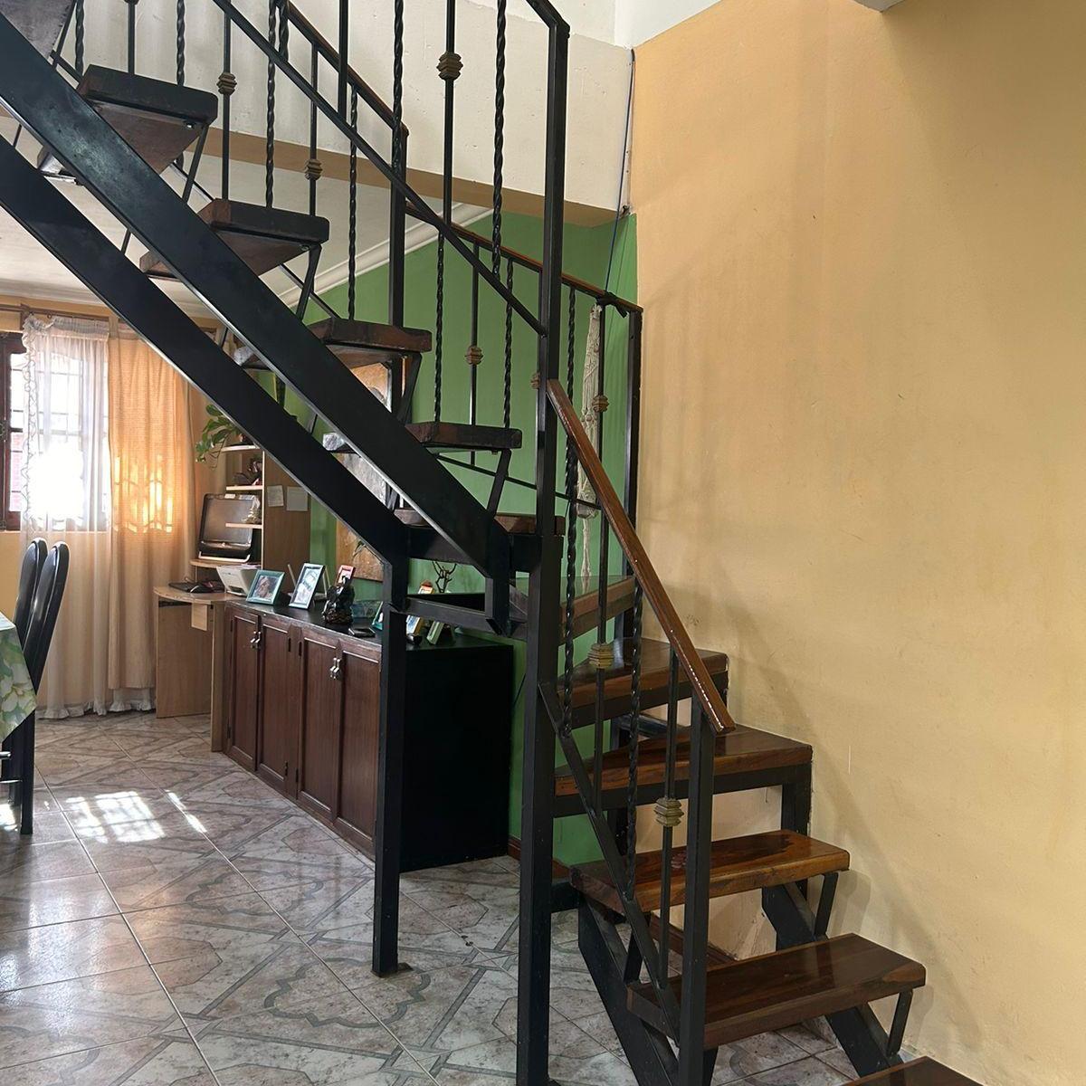 Vendemos Hermosa Casa Guaymallen! Calle Rossi m Mitre 2