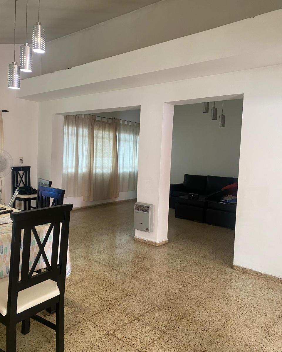 Foto de LANDART VENDE CASA + MONOAMBIENTE en el mismo predio!! Barrio Kolton, imagen 3