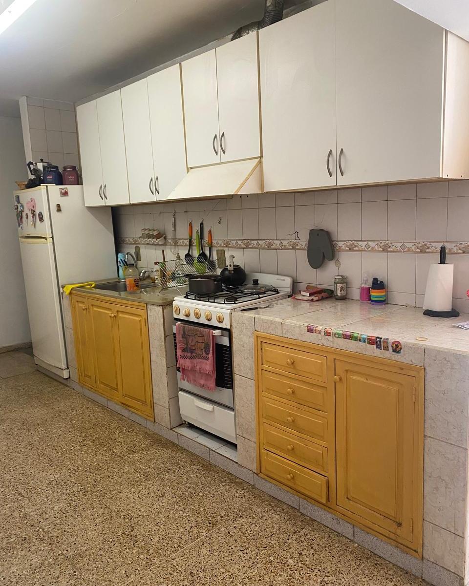 Foto de LANDART VENDE CASA + MONOAMBIENTE en el mismo predio!! Barrio Kolton, imagen 4