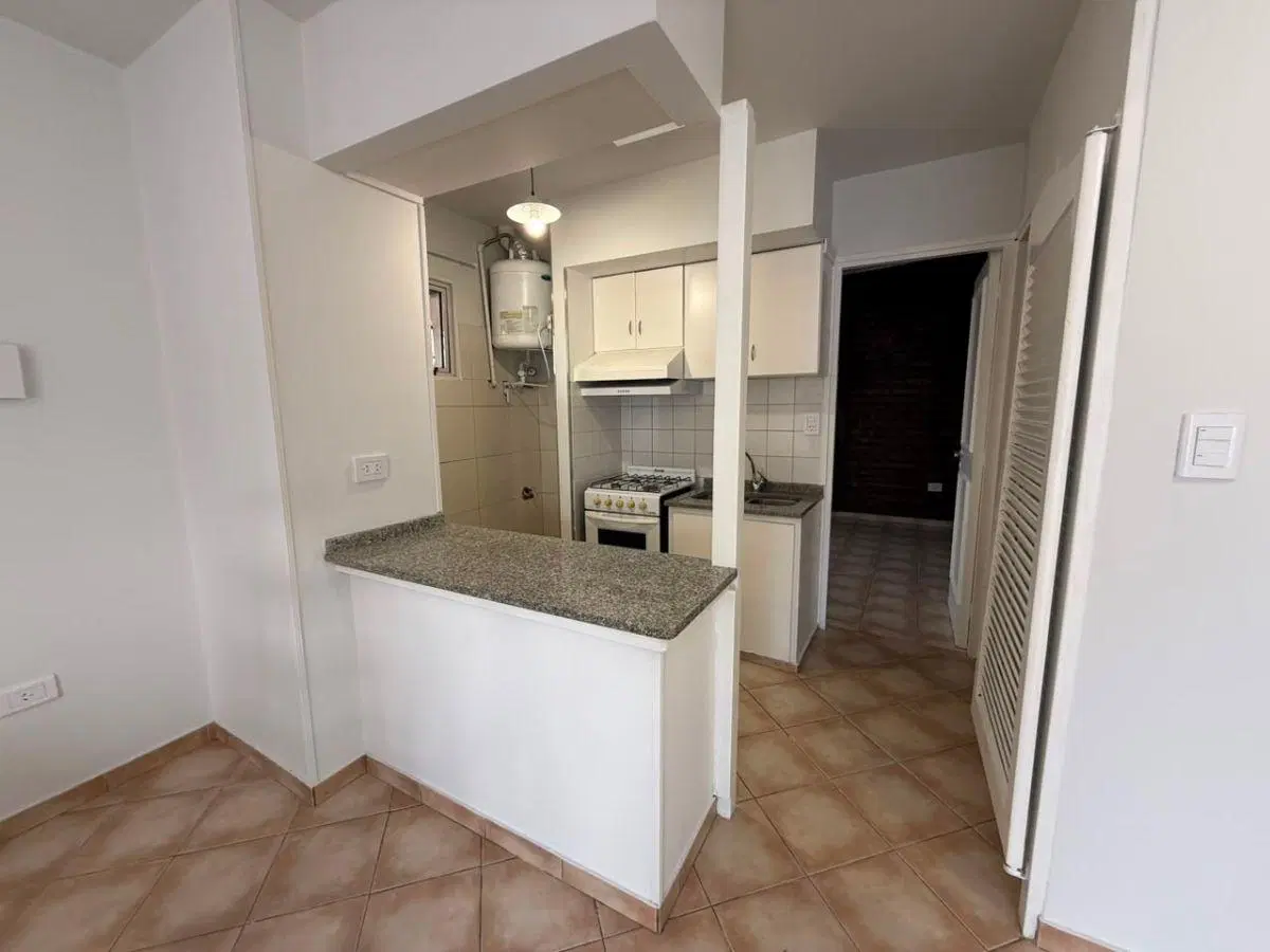 LANDART INMOBILIARIA ALQUILA DEPARTAMENTO CAPITAL 2