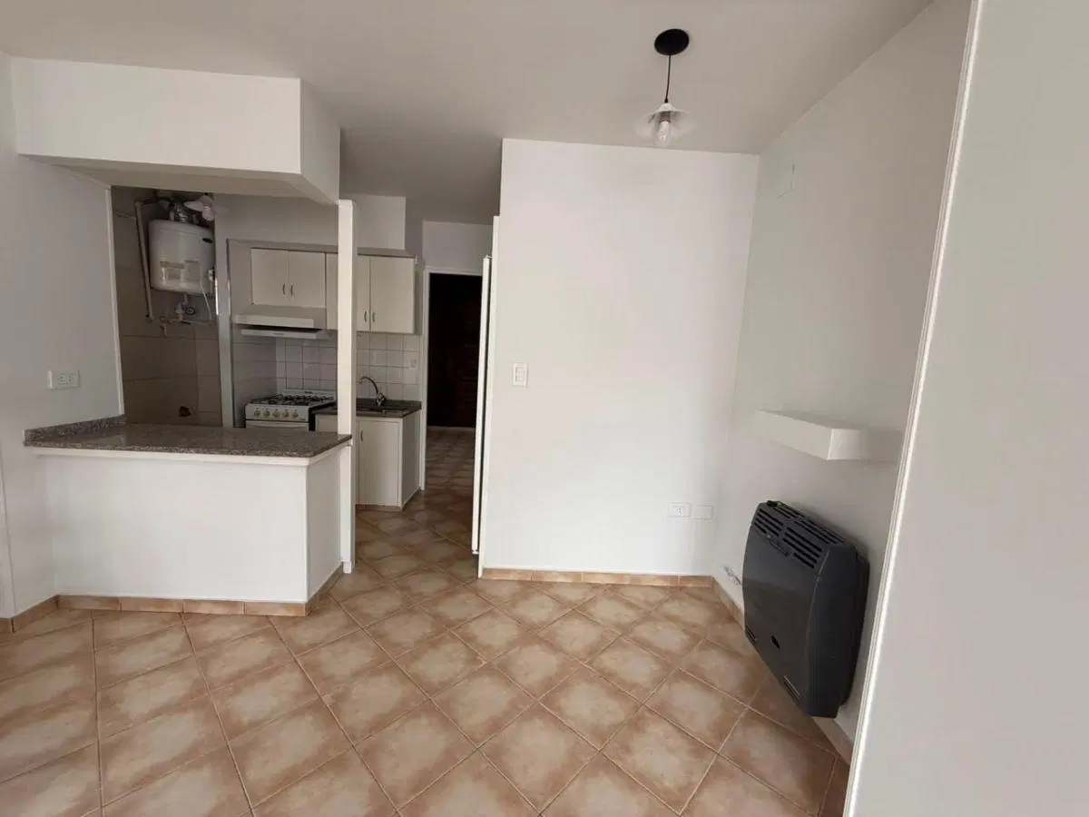 LANDART INMOBILIARIA ALQUILA DEPARTAMENTO CAPITAL 3
