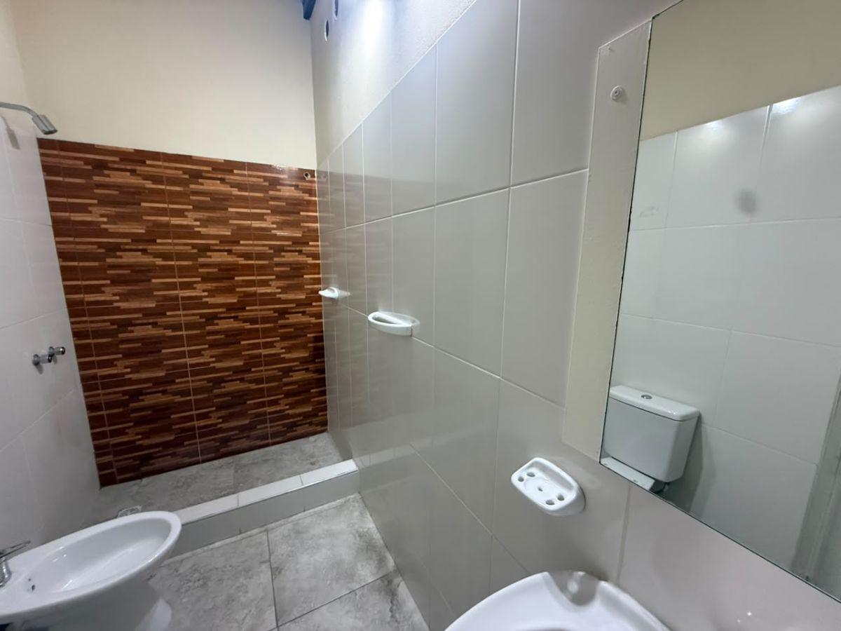 Foto de LANDART ALQUILA DEPARTAMENTO PLANTA BAJA CIUDAD | calle Chenaut, imagen 5