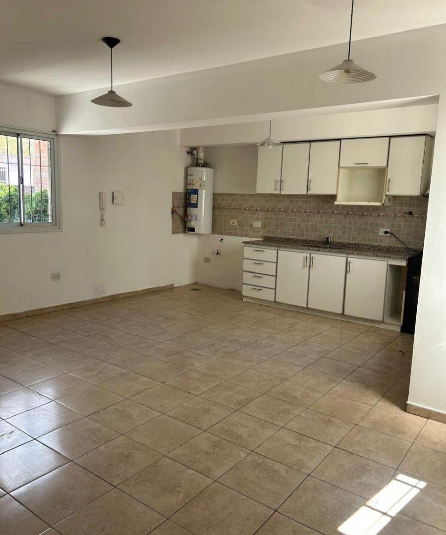 Foto de VENDEMOS DEPARTAMENTO FRONTAL!!, imagen 1