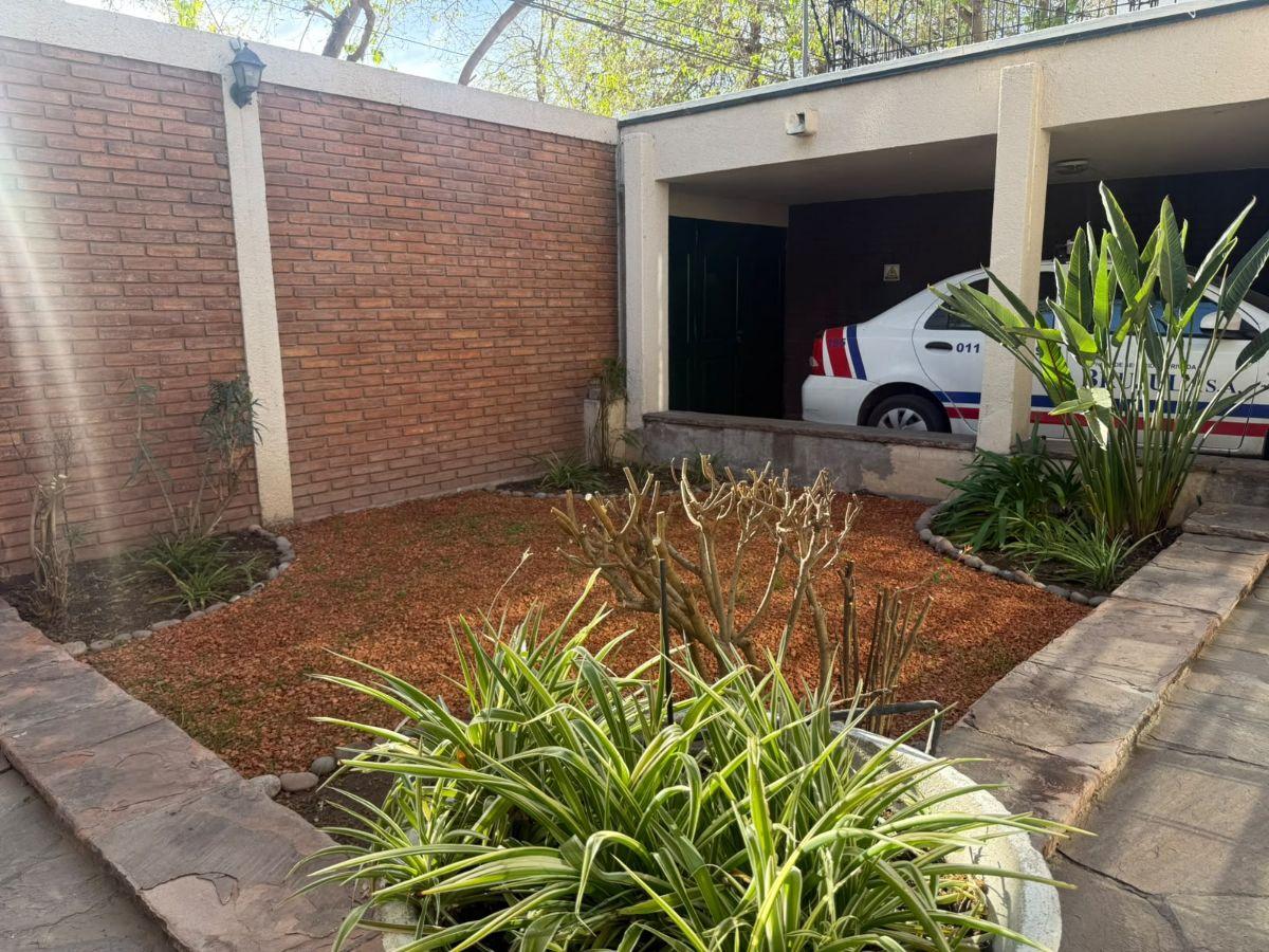 Foto de LANDART VENDE IMPECABLE PROPIEDAD AV ESPAÑA | Cuarta seccion Oeste |, imagen 5