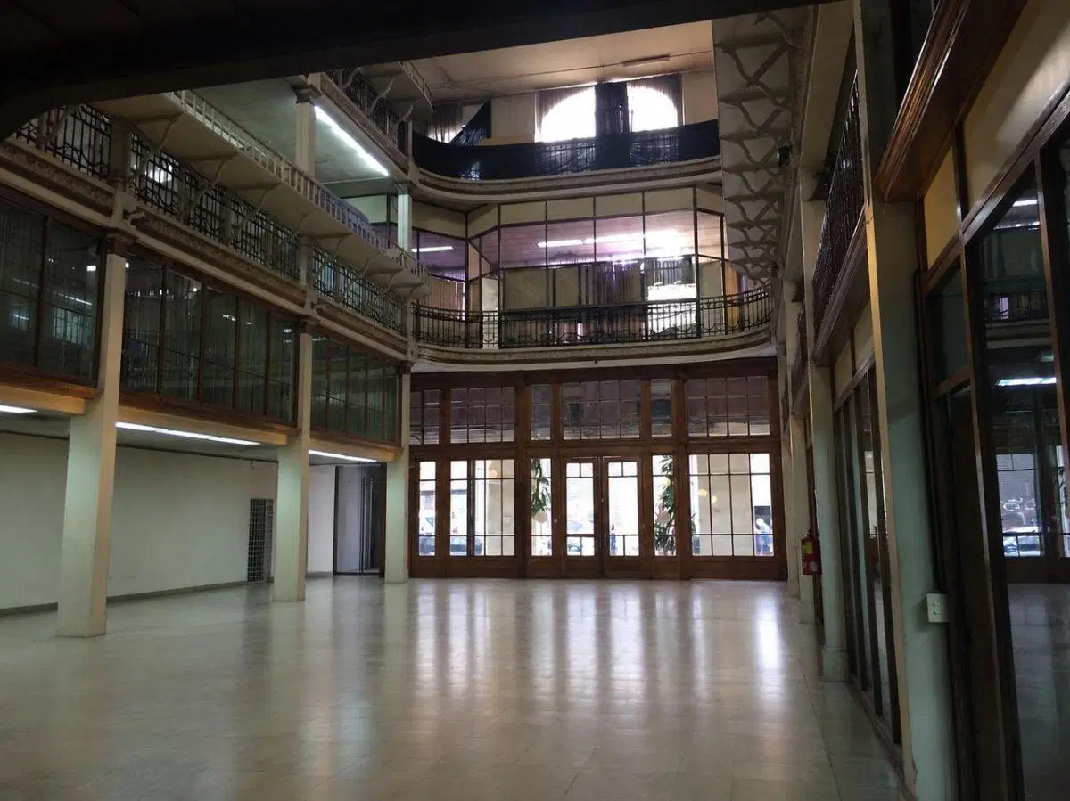 Inmejorable galpon/bodega 2200m2 con montacargas y cinta transportadora 1