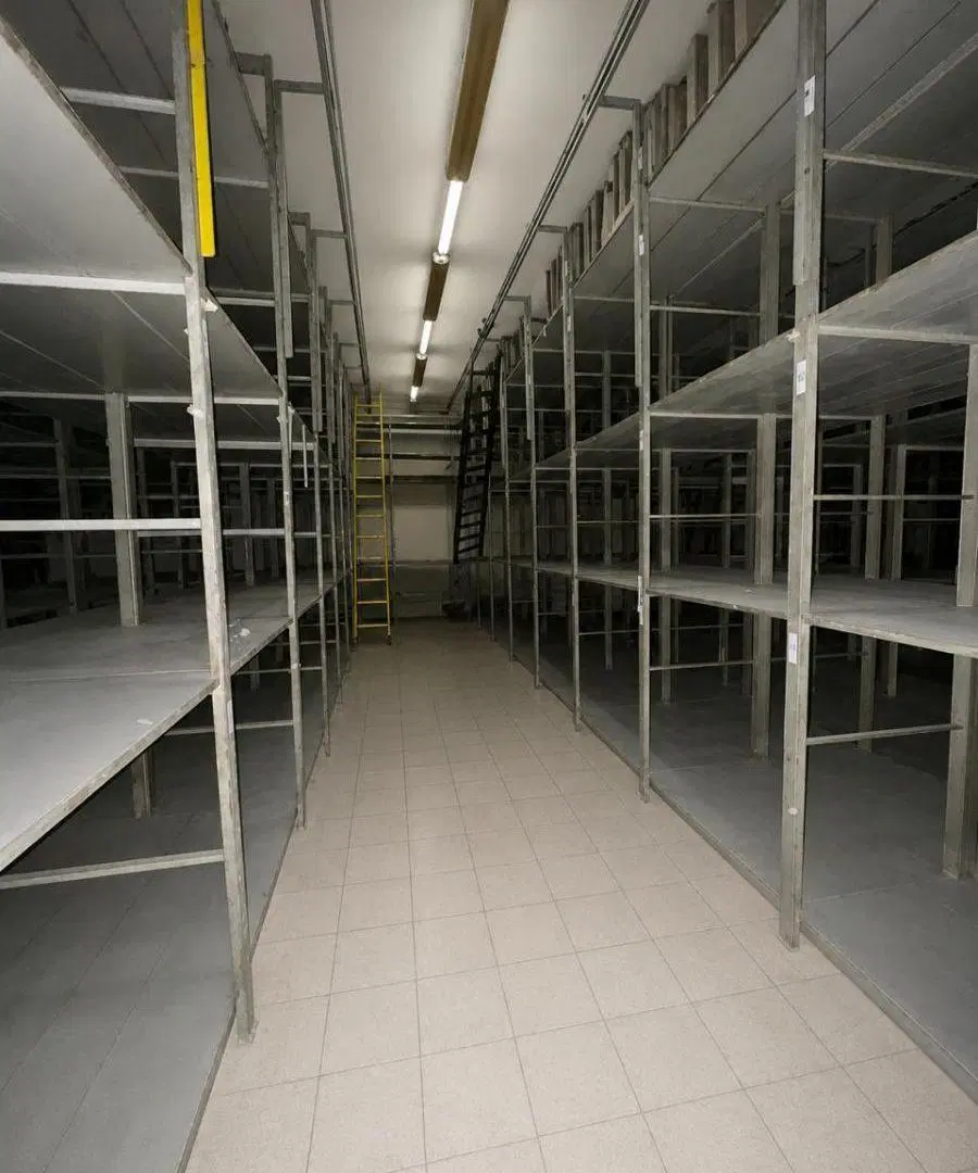 Inmejorable galpon/bodega 2200m2 con montacargas y cinta transportadora 2