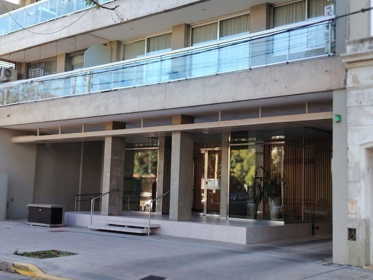 VENTA MONOAMBIENTE DE CATEGORIA | 15 41 Y 42