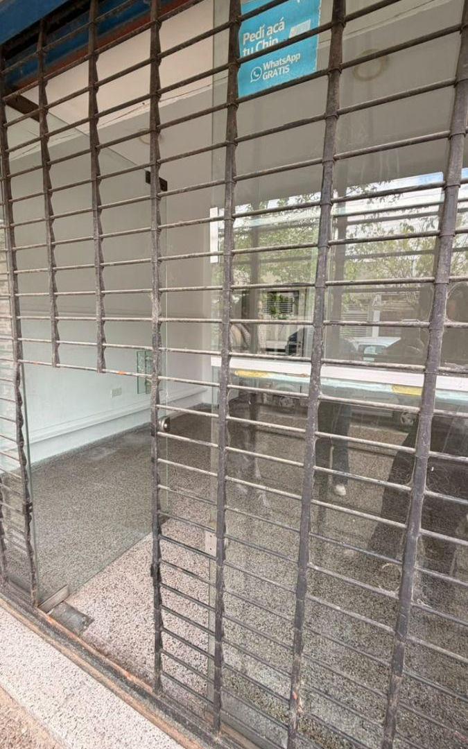 Foto de ALQUILER LOCAL GONNET | 18 ESQ 495, imagen 3