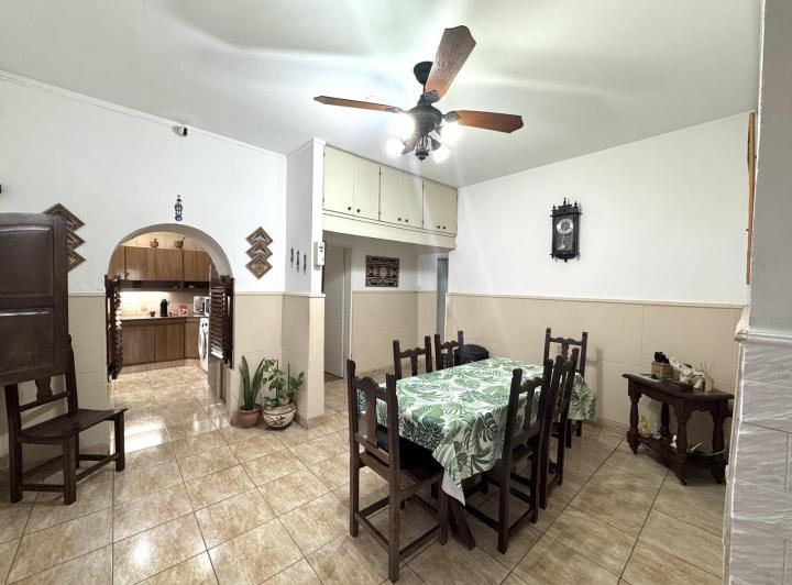Casa en VENTA en la plata 4