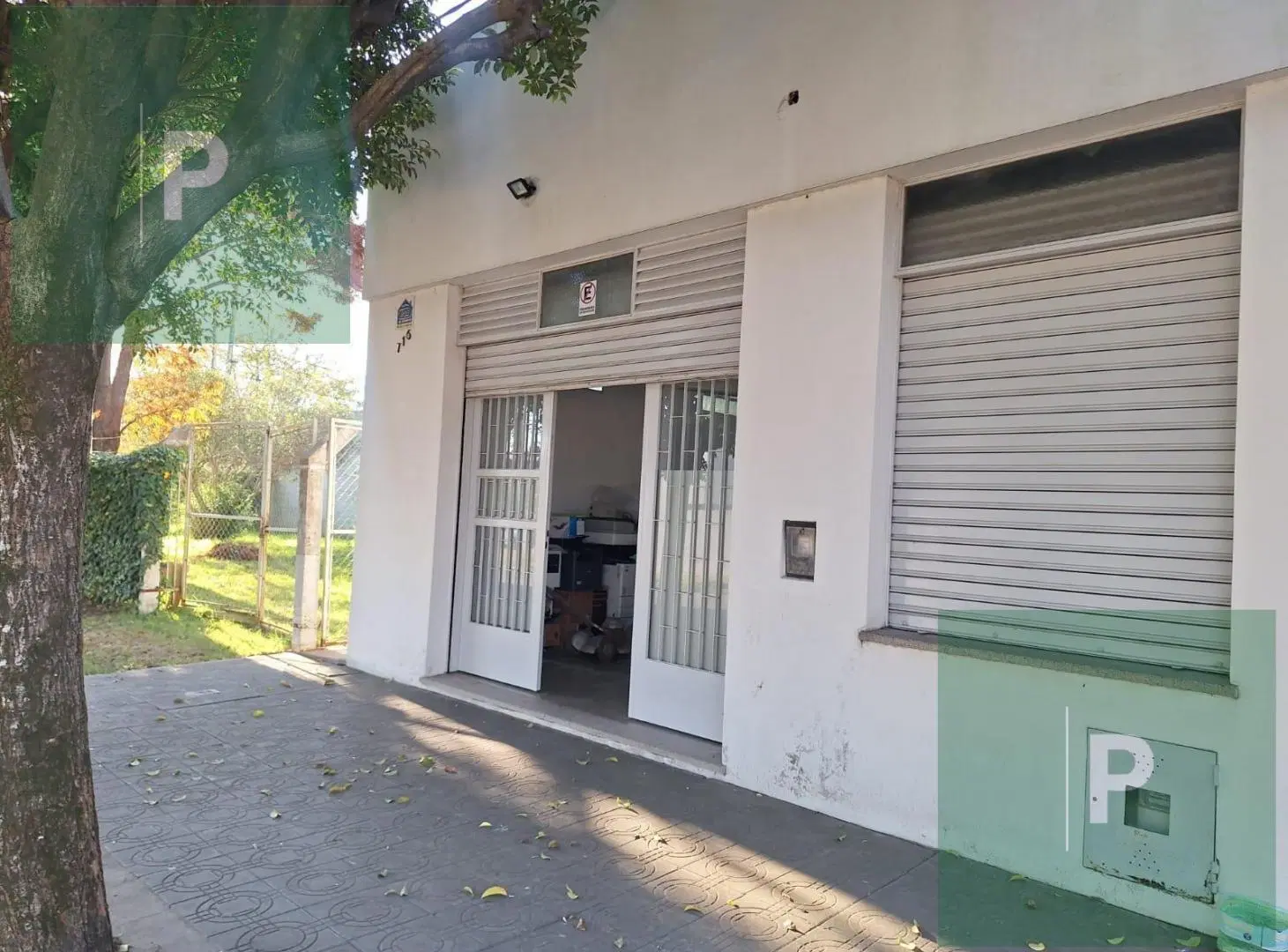 Local en Venta en esquina 46 y 150 sobre lote de 295 m2 4