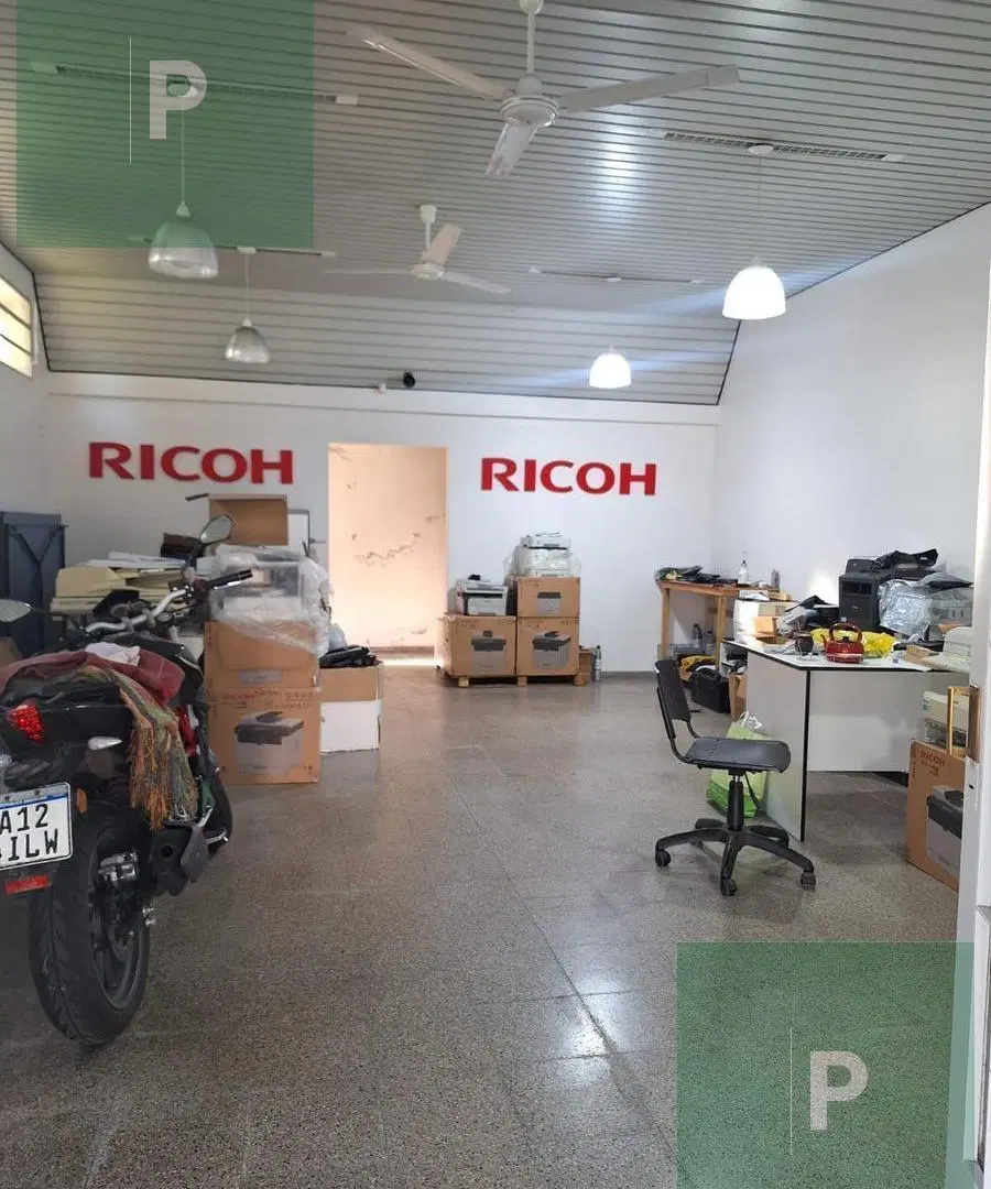 Local en Venta en esquina 46 y 150 sobre lote de 295 m2 5