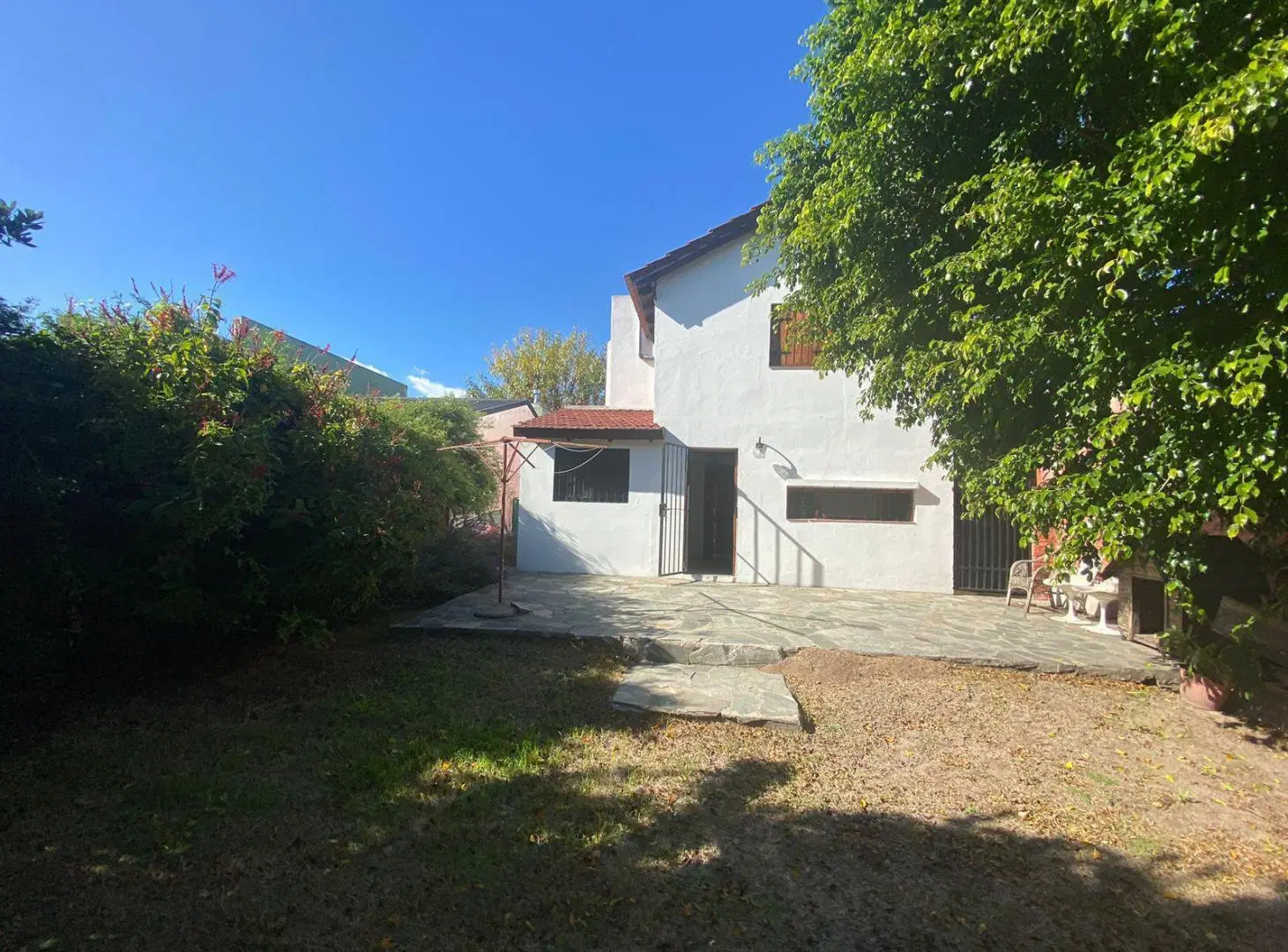 Casa en Tolosa en Alquiler 2 dormitorios y parque 5