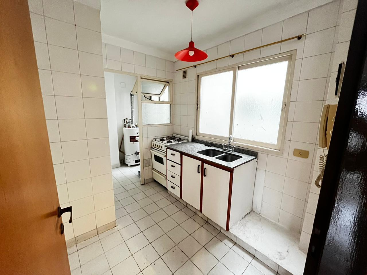 Foto de Departamento en venta de 1 dormitorio con balcón, 7mo piso en la plata, imagen 4