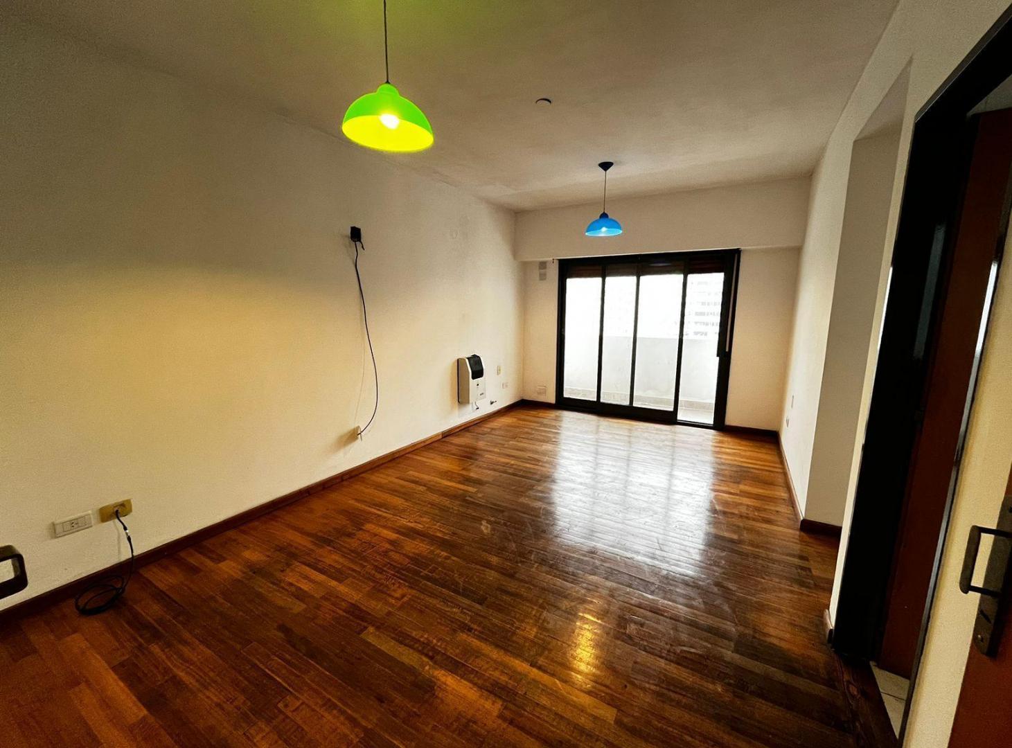 Foto de Departamento en venta de 1 dormitorio con balcón, 7mo piso en la plata, imagen 1