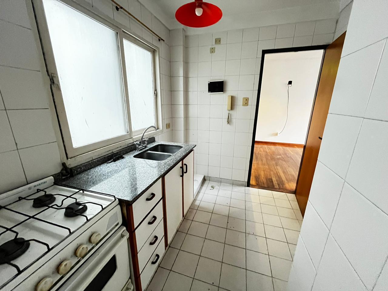 Foto de Departamento en venta de 1 dormitorio con balcón, 7mo piso en la plata, imagen 5