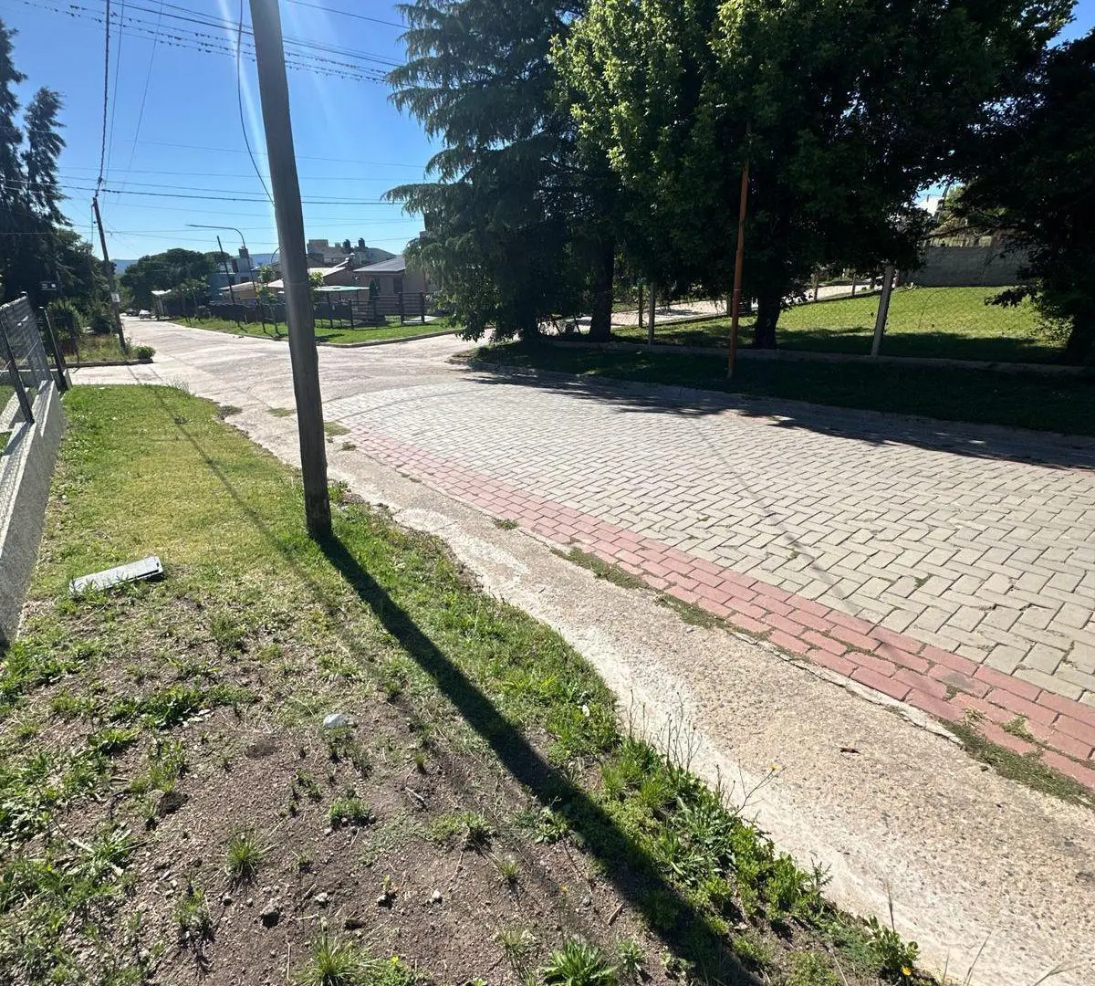 Casa a la venta en Villa Santa Cruz dell Lago. (C454) 3
