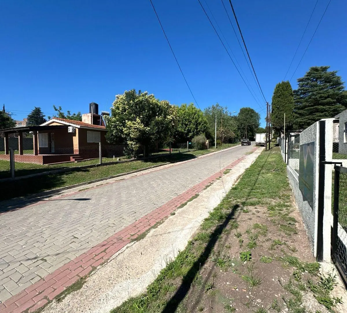 Casa a la venta en Villa Santa Cruz dell Lago. (C454) 2