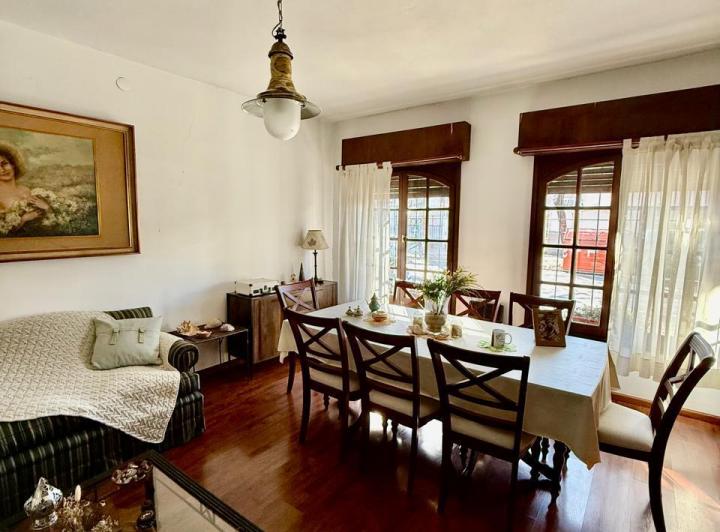 VENTA - CASA 4 DORM. ECHESORTU