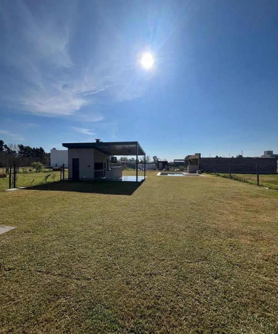 VENTA DON MATEO / Lote con Pileta, Quincho y Galería 1